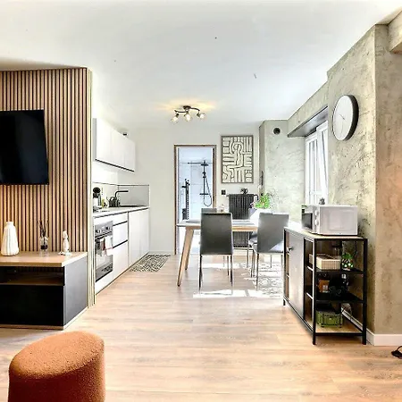 Le Schwendi - Parking - 2min Petite Venise - Wifi Fibre Апартаменты